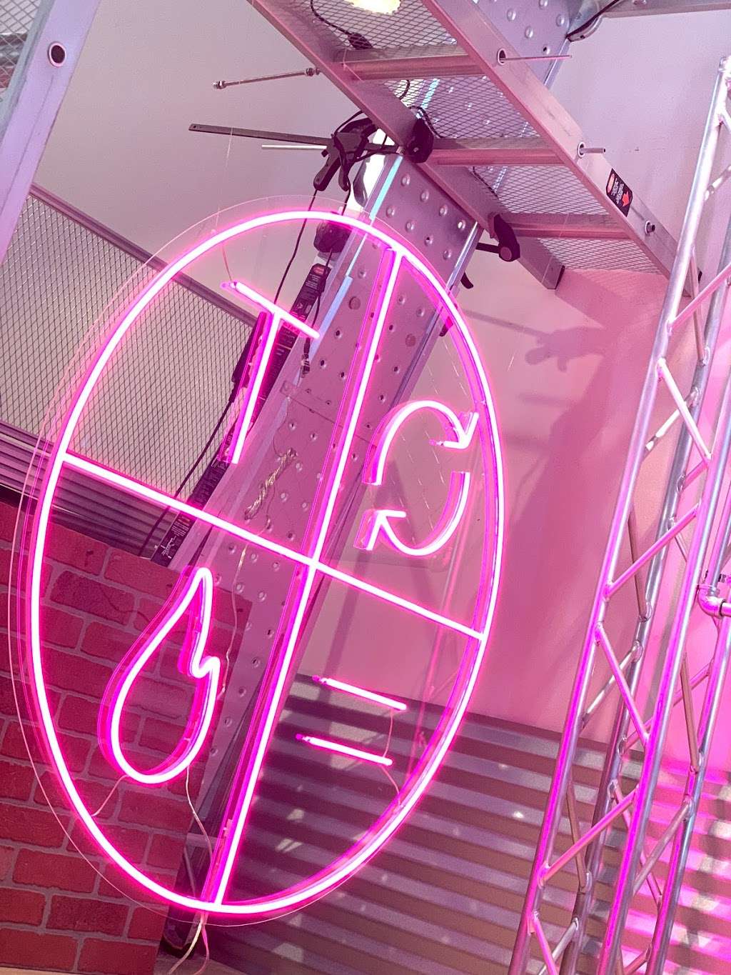 Pixel Neon Studio | Doral, FL 33178, USA | Phone: (786) 412-3056