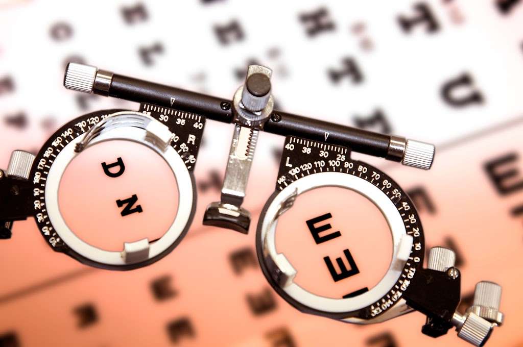 HindSight Eye Care 1 Hour Optical & Eye Exams The Villages, FL | 2478 Burnsed Blvd, The Villages, FL 32163, USA | Phone: (352) 399-5412