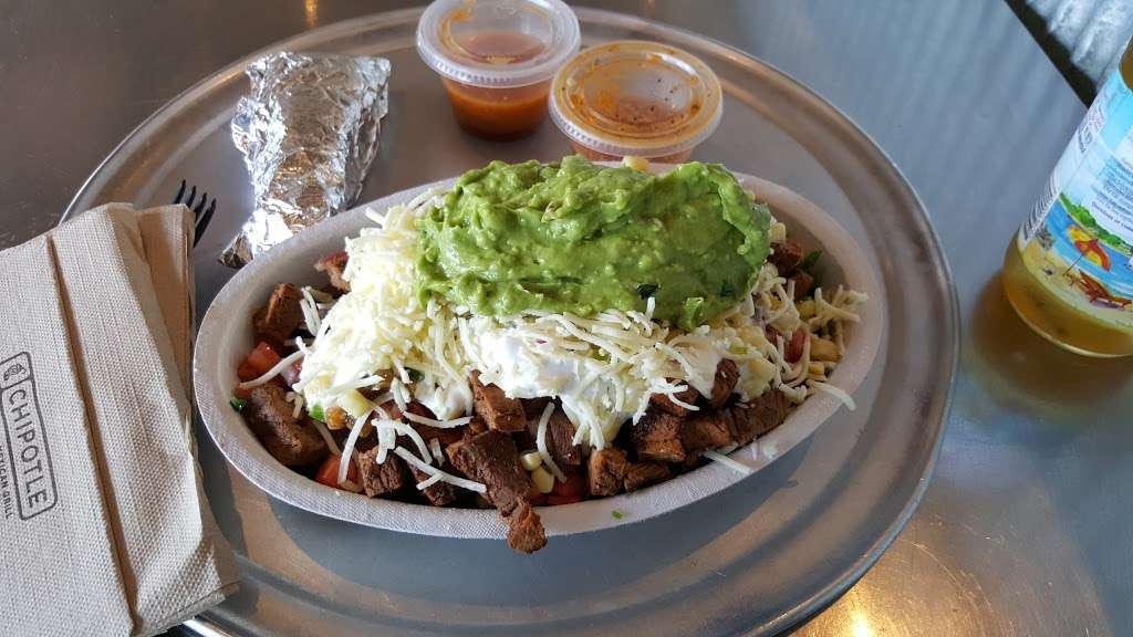 Chipotle Mexican Grill | 3455 Salida St Unit D, Aurora, CO 80011, USA | Phone: (303) 371-2334