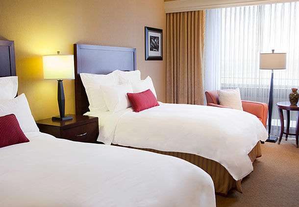 Kansas City Airport Marriott | 775 Brasilia Ave, Kansas City, MO 64153, USA | Phone: (816) 464-2200