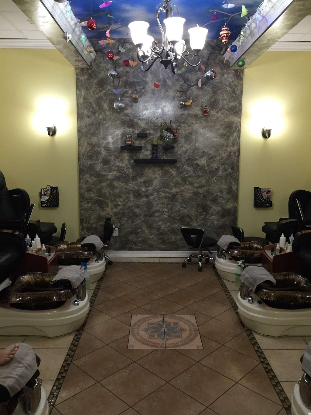 Moonlight Nails & Spa | 12371 Derby Rd, Lemont, IL 60439, USA | Phone: (630) 243-0610