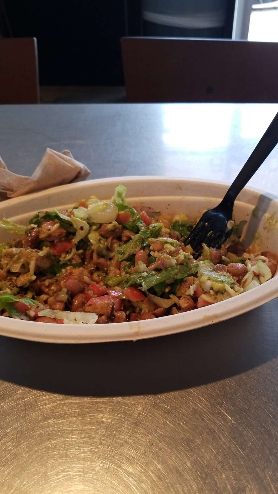 Chipotle Mexican Grill | 3085 College Park Dr, Conroe, TX 77384 | Phone: (936) 271-2088