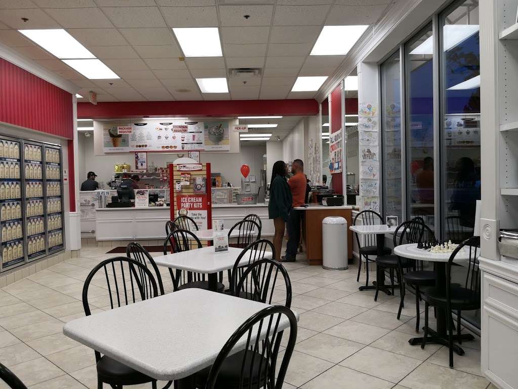 Oberweis Ice Cream and Dairy Store | 811 E Butterfield Rd Ste 119, Wheaton, IL 60189, USA | Phone: (630) 665-0000
