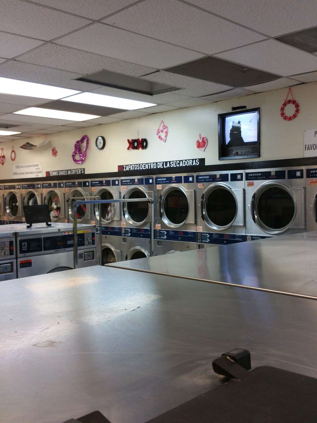 24 Hour Coin Laundry | 8142 Commonwealth Ave, Buena Park, CA 90621, USA | Phone: (714) 986-4494