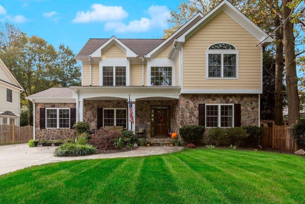 Kutsevich Realty | 12100 Wedgeway Pl, Fairfax, VA 22033, USA | Phone: (202) 421-3439