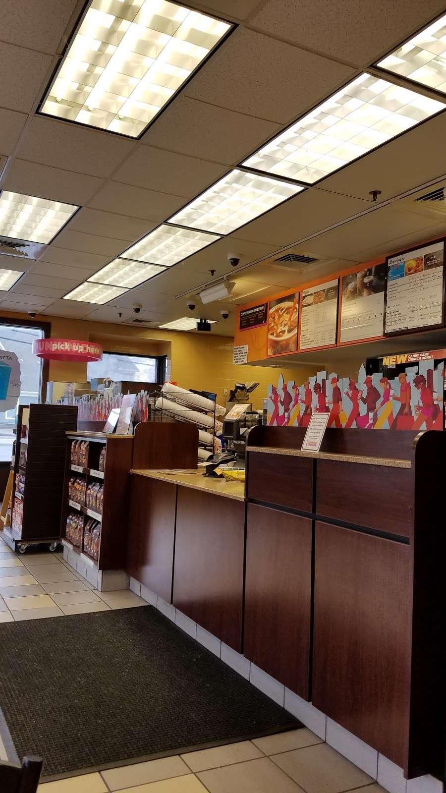 Dunkin | 648 County St, Taunton, MA 02780, USA | Phone: (508) 823-3447