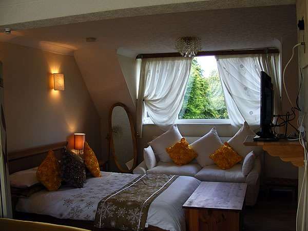 Grange View Bed & Breakfast Hertford Herts SG14 2LR | 51 Birch Green, Hertford SG14 2LR, UK | Phone: 01992 586189