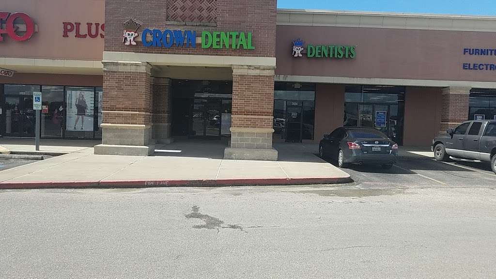 Crown Dental - Alvin | 3124 South, TX-35, Alvin, TX 77511, USA | Phone: (281) 585-2300