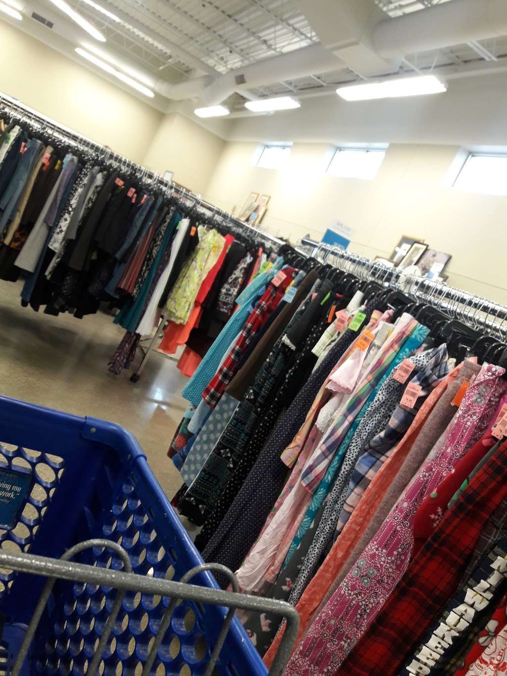 Goodwill Store & Donation Center | 10909 W Oklahoma Ave, West Allis, WI 53227, USA | Phone: (414) 541-6330