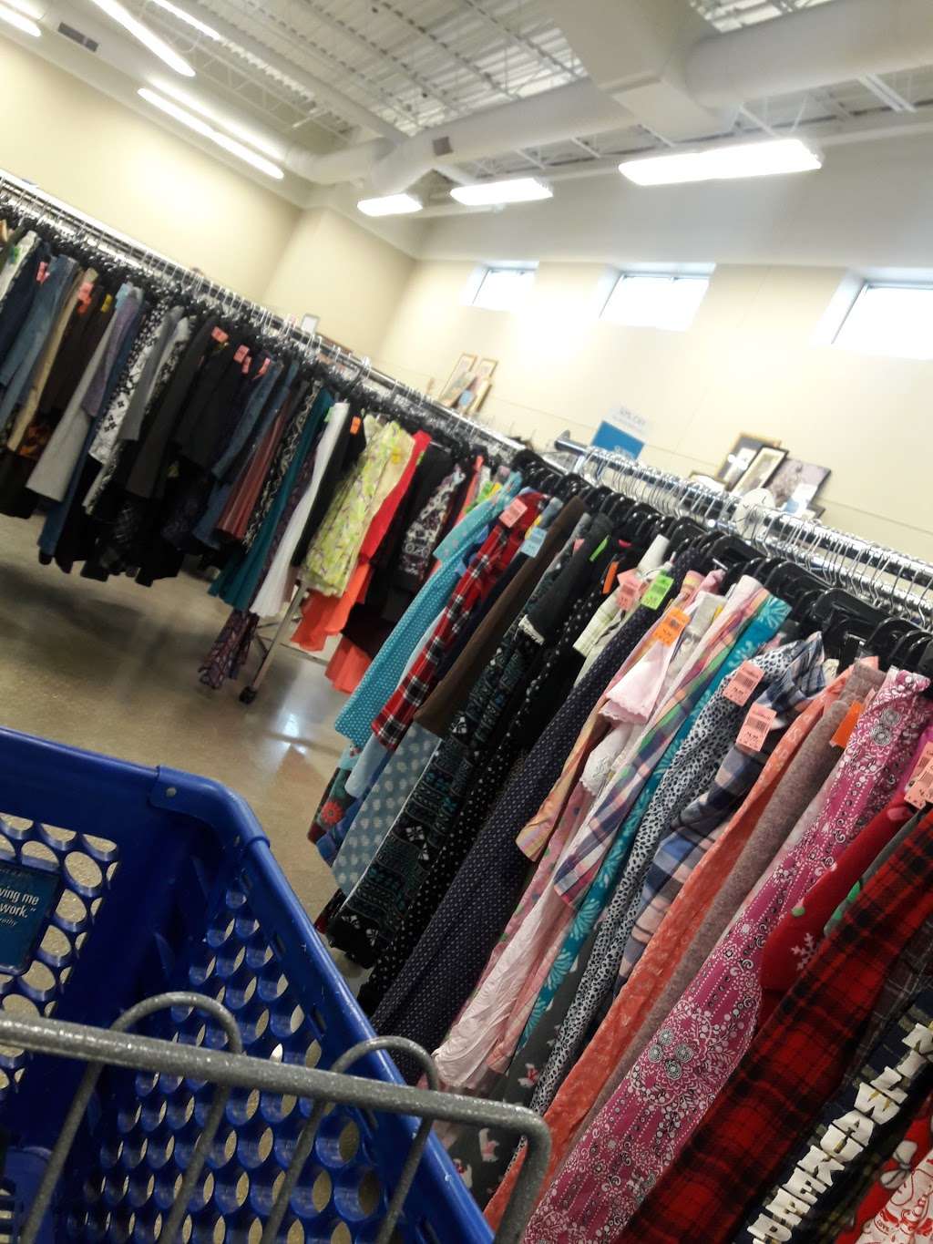 Goodwill Store & Donation Center | 10909 W Oklahoma Ave, West Allis, WI 53227 | Phone: (414) 541-6330