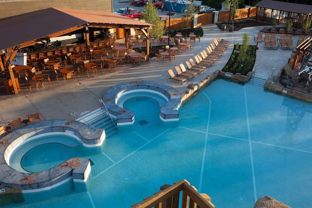 Paradise Springs Aquatic Park | 1501 Gaylord Trail, Grapevine, TX 76051, USA | Phone: (817) 778-1000