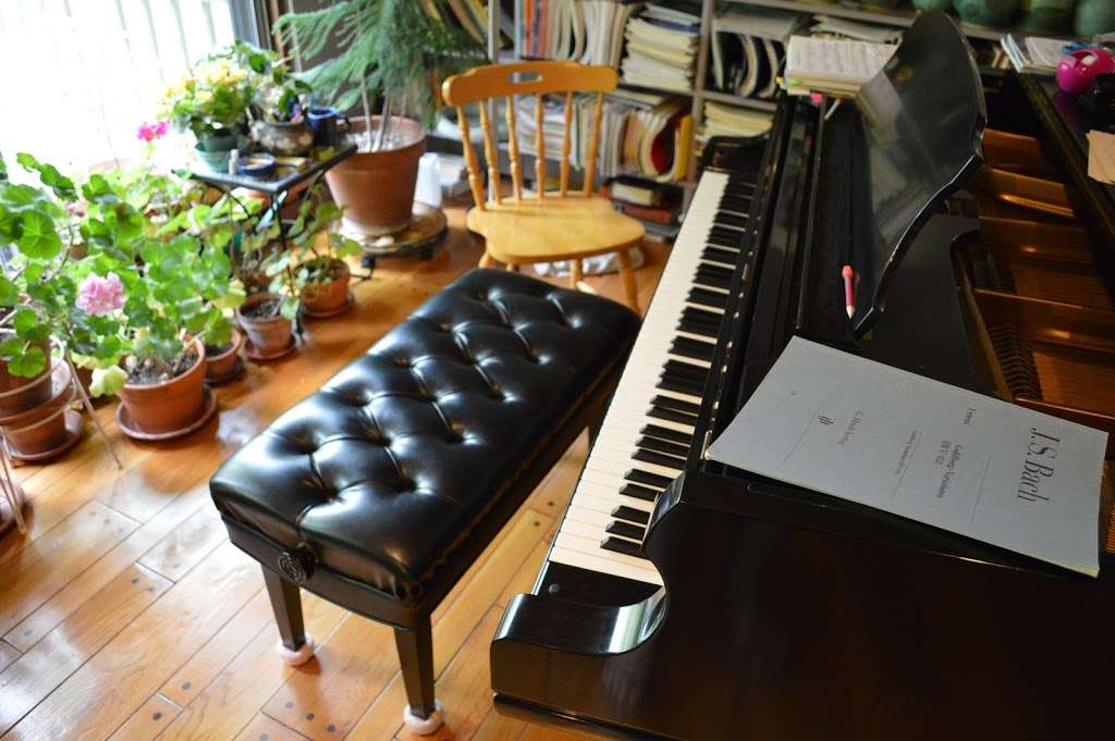Betsy Vicksell Piano Studio | 2 Turtle Back Rd, Essex, MA 01929 | Phone: (978) 768-7713