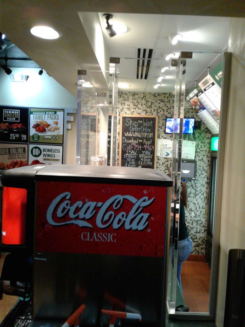 Wingstop in 11315 S Figueroa St Ste 110, Los Angeles, CA 90061, USA