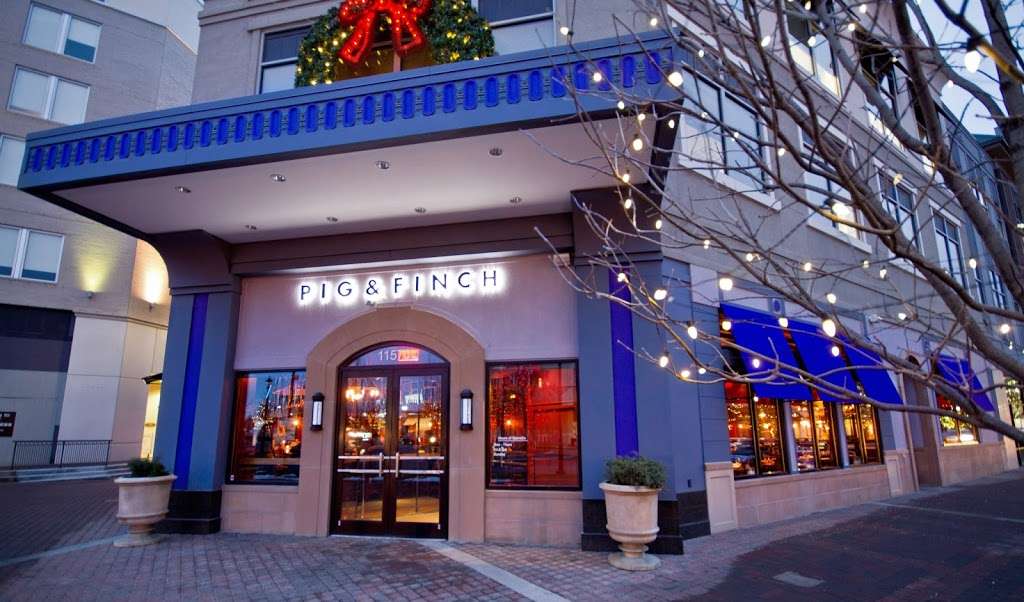 Pig & Finch Gastropub | 11570 Ash St, Leawood, KS 66211, USA | Phone: (913) 322-7444