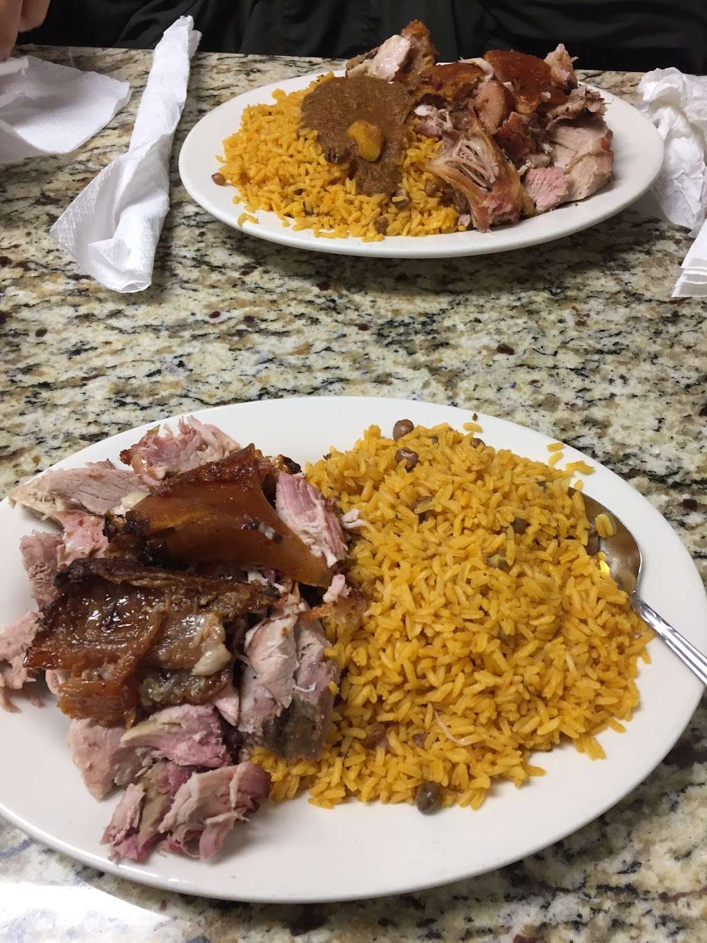 La Lechonera Restaurant | 342 Cummins Hwy, Roslindale, MA 02131 | Phone: (617) 323-0311