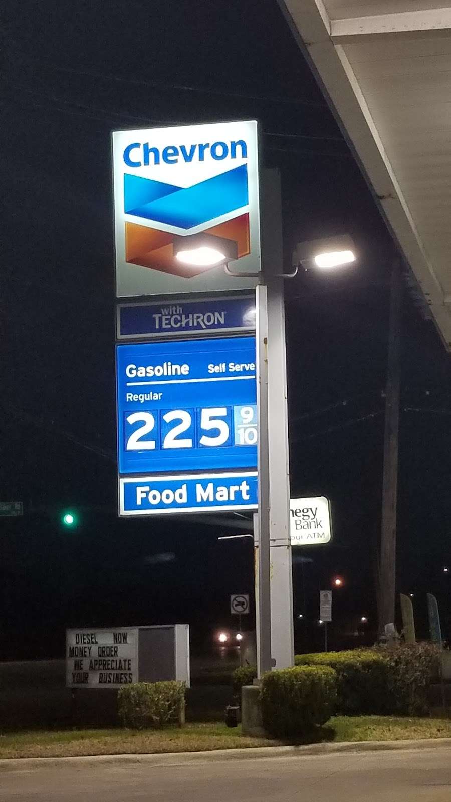 Chevron | 7120 Bayway Dr, Baytown, TX 77520, USA | Phone: (832) 234-3600