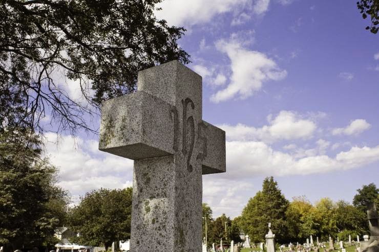 Catholic Cemeteries of Racine | 5600 Holy Cross Rd, Racine, WI 53402, USA | Phone: (262) 639-1071