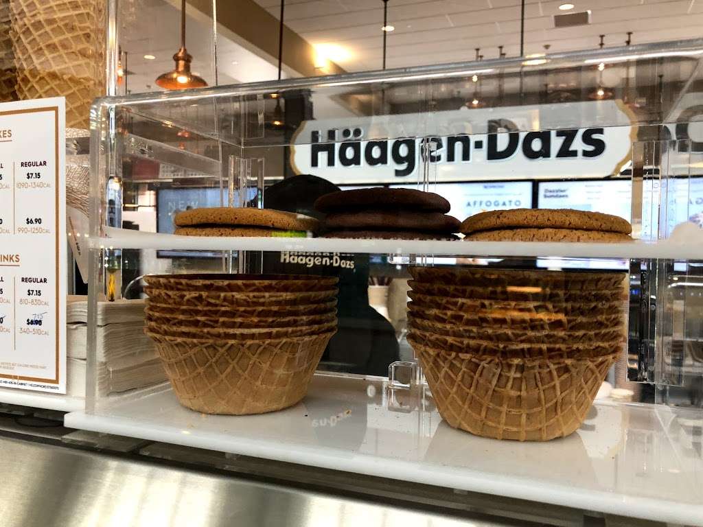 Häagen-Dazs® Ice Cream Shop | 498 Red Apple Ct, Central Valley, NY 10917, USA | Phone: (845) 928-2558