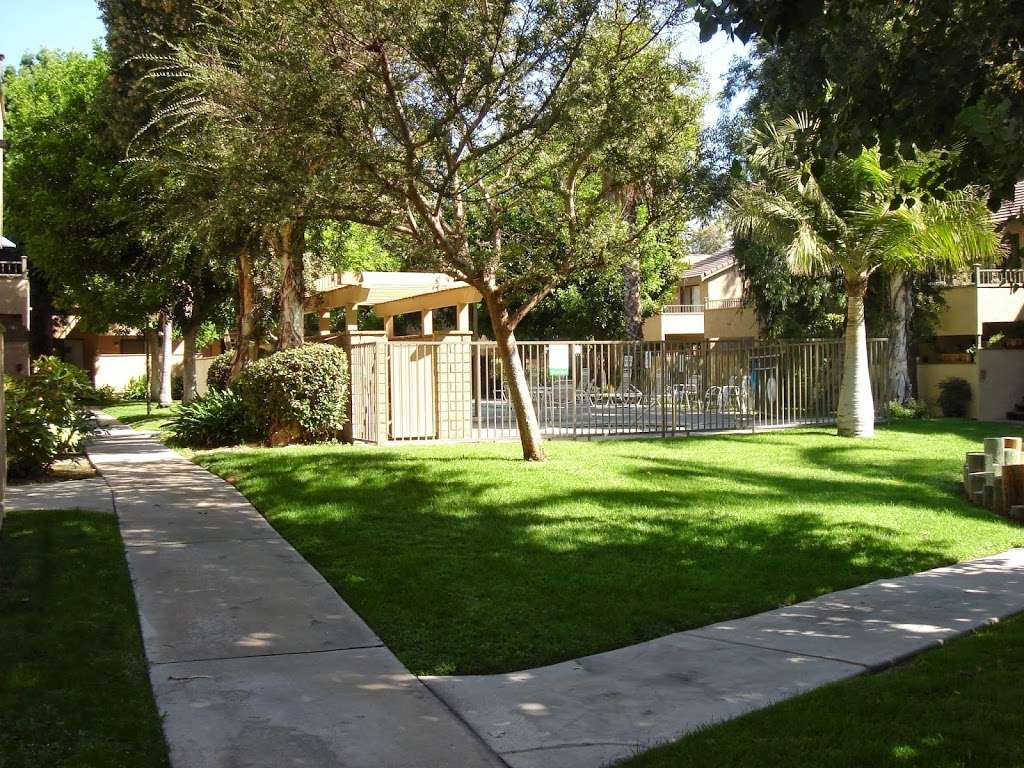 Colony Ridge Apartments | 17400 Arrow Blvd, Fontana, CA 92335, USA | Phone: (909) 350-1900