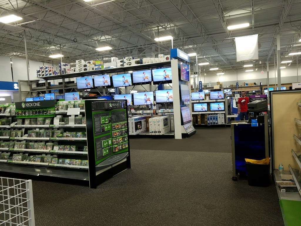 Best Buy | 1620 W Osceola Pkwy, Kissimmee, FL 34741, USA | Phone: (407) 847-8617