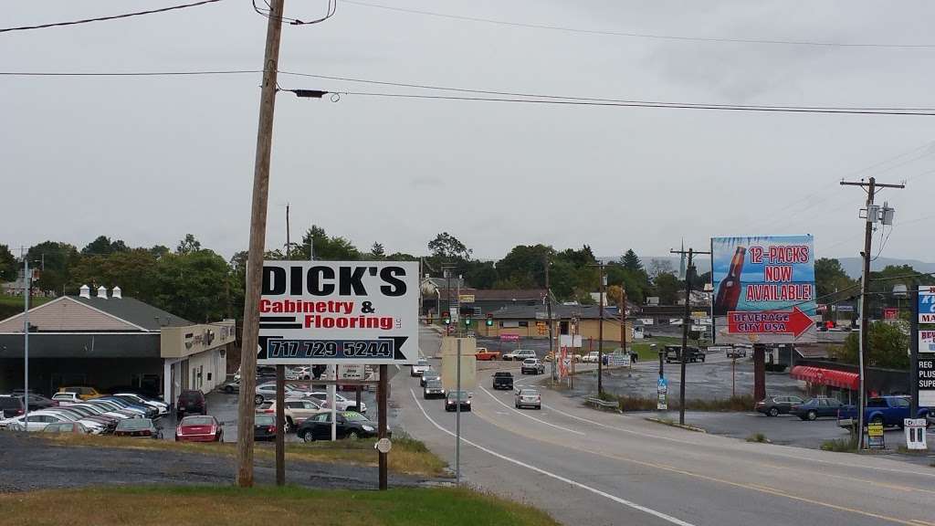 Dicks Cabinetry & Flooring, LLC | 821 Lincoln Way W, Chambersburg, PA 17202, USA | Phone: (717) 267-0333