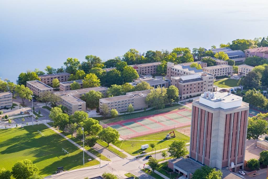 Sullivan Residence Hall | 635 Elm Dr, Madison, WI 53706, USA | Phone: (608) 262-2226