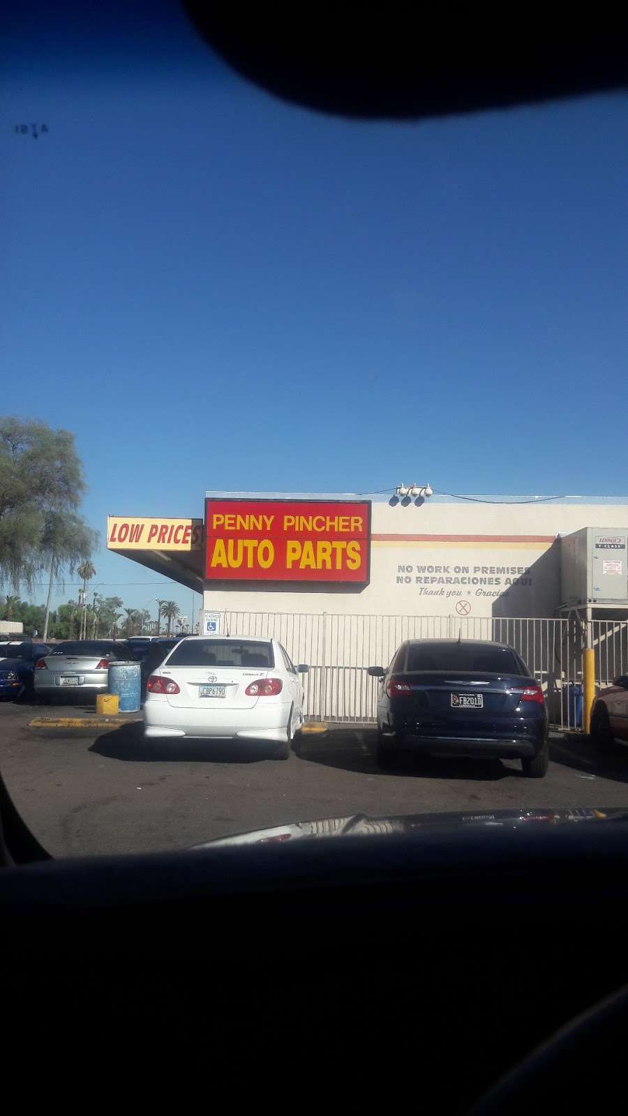 Penny Pincher Auto Parts | 2401 W Van Buren St, Phoenix, AZ 85009, USA | Phone: (602) 254-6526