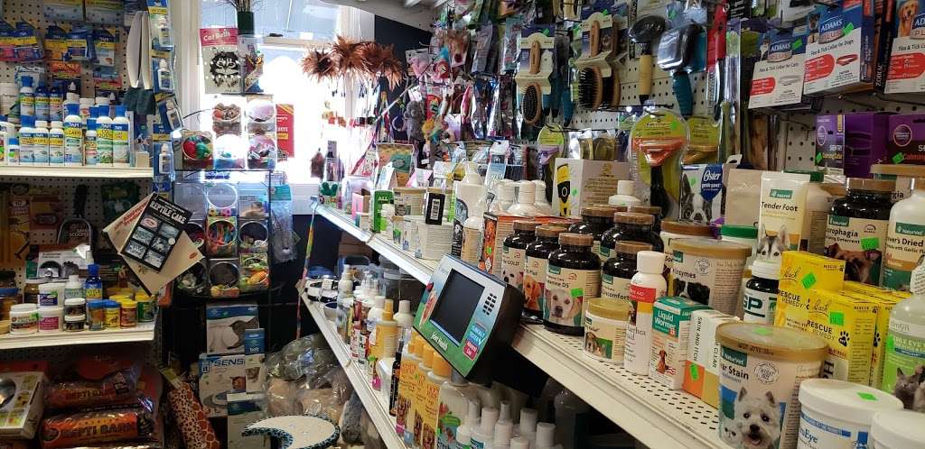 Essex Bird & Pet Supply | 121r Eastern Ave, Essex, MA 01929, USA | Phone: (978) 768-7408