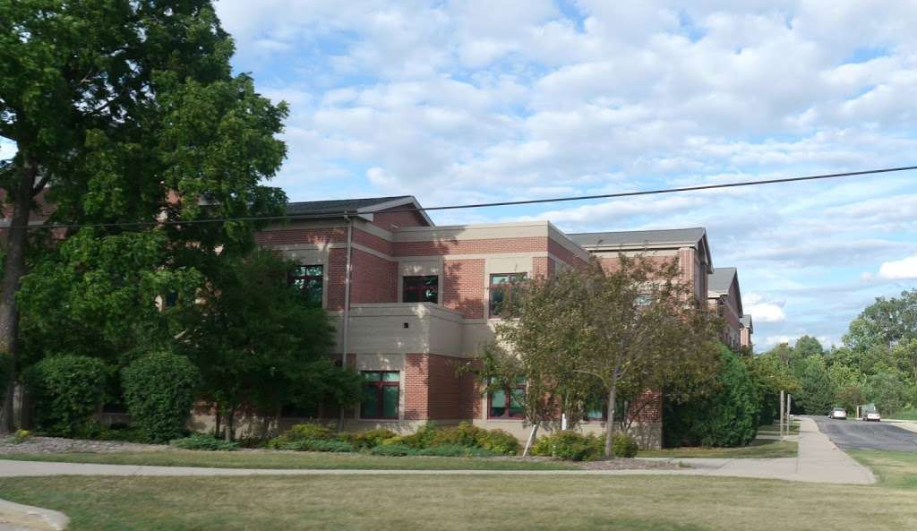 Dixon Elementary School | 2400 Pilgrim Square Dr, Brookfield, WI 53005, USA | Phone: (262) 785-3970