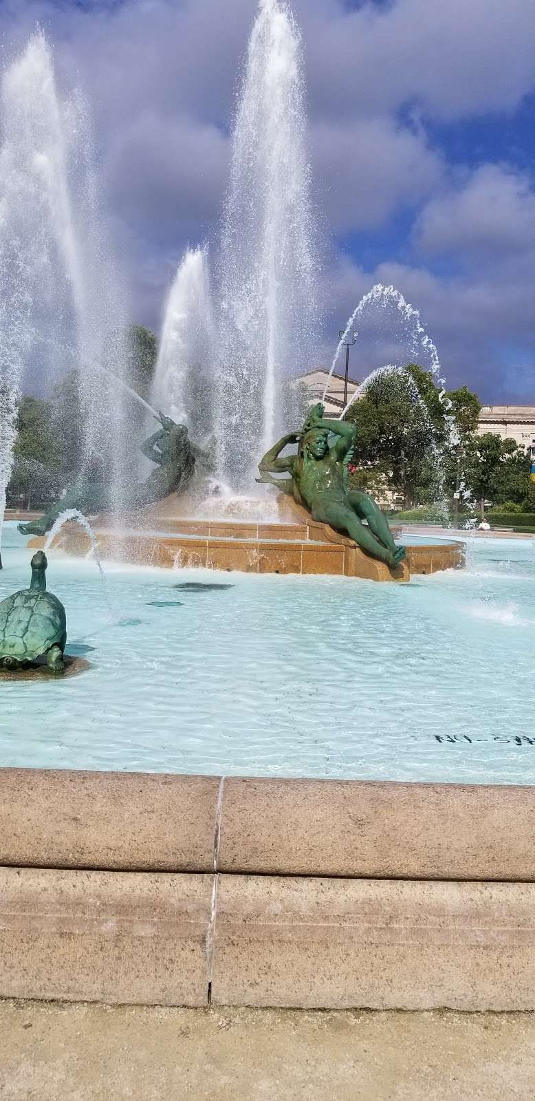 Winter Fountains - Aviator Park | 20th and, Benjamin Franklin Pkwy, Philadelphia, PA 19103, USA