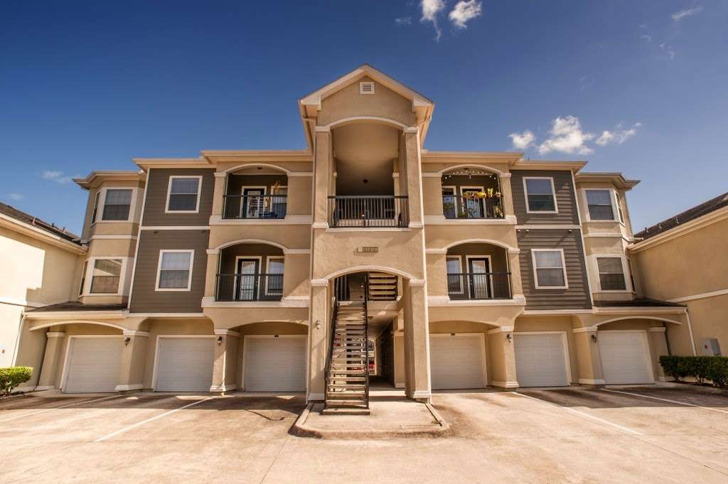 Reserve at Tranquility Lake Apartments | 2850 Oak Rd, Pearland, TX 77584, USA | Phone: (281) 884-3299