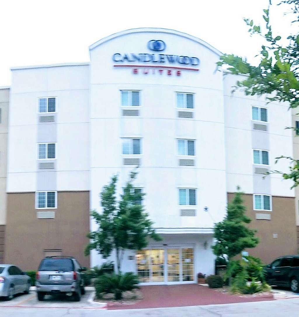Candlewood Suites San Antonio Downtown | 1024 S Laredo St, San Antonio, TX 78204, USA | Phone: (210) 226-7700