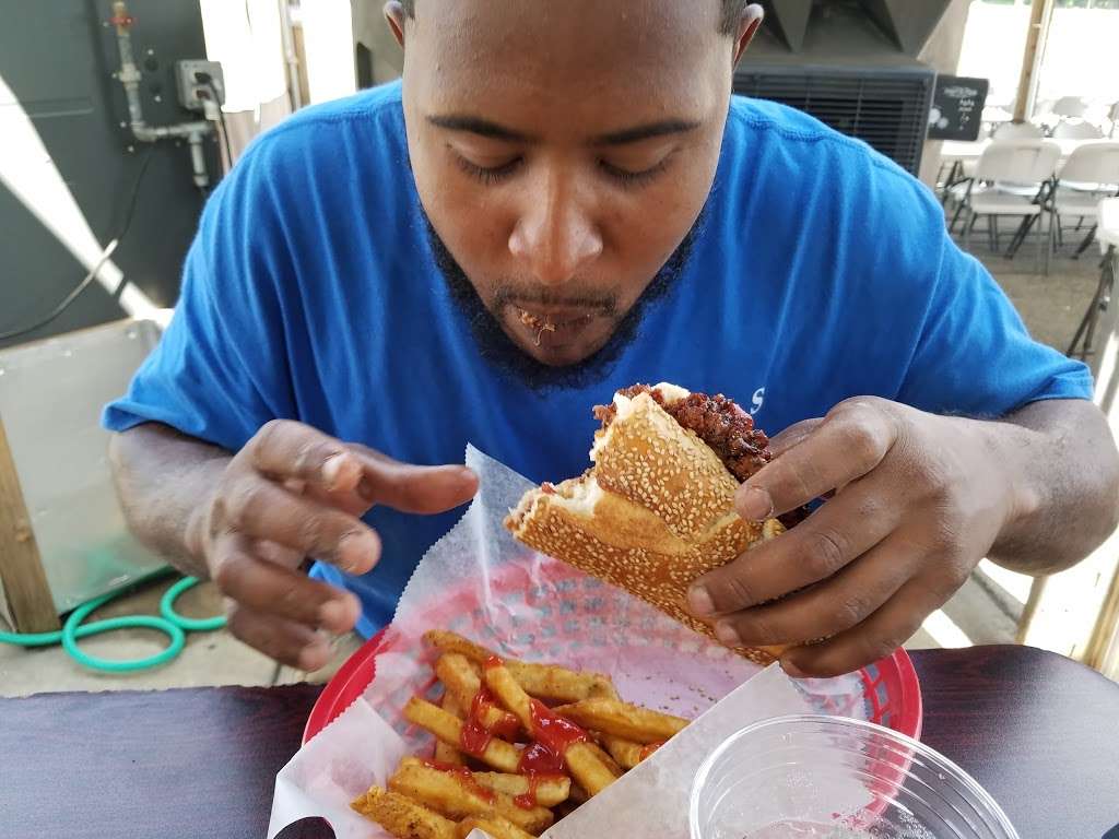 Uncle Rickys Outdoor Bar | 470 Wheat Rd, Vineland, NJ 08360, USA | Phone: (856) 691-4454