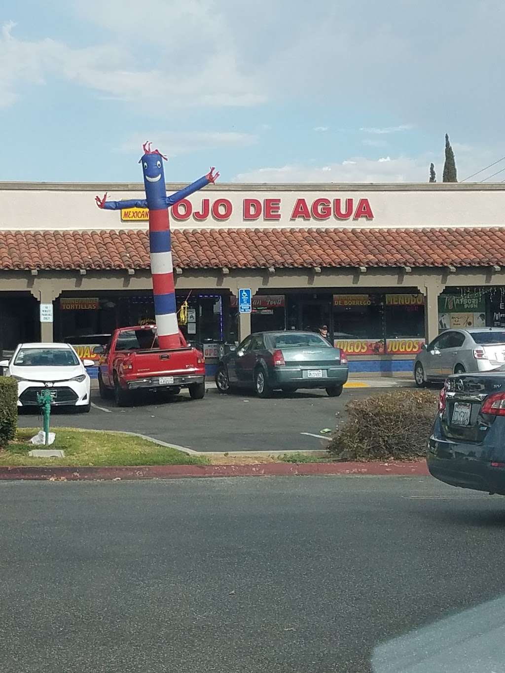 El Ojo De Agua Taqueria | 25100 Alessandro Blvd, Moreno Valley, CA 92553, USA | Phone: (951) 488-1878