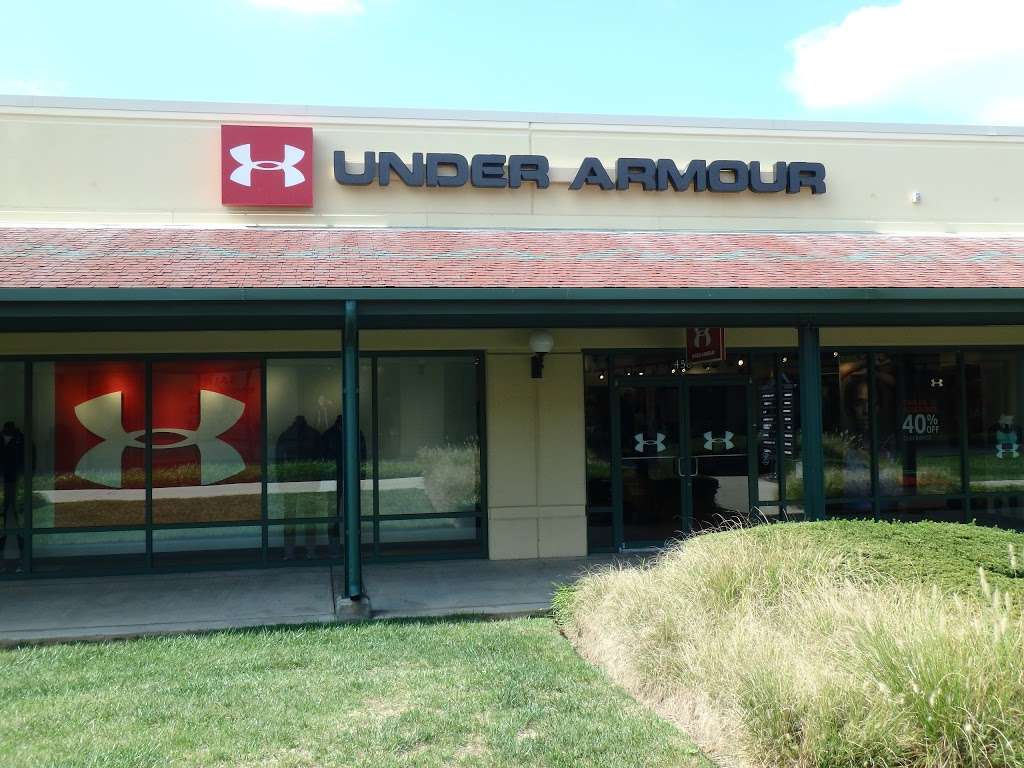 Under Armour Factory House | 365 Premium Outlets Blvd Space 450, Hagerstown, MD 21740, USA | Phone: (301) 714-1450