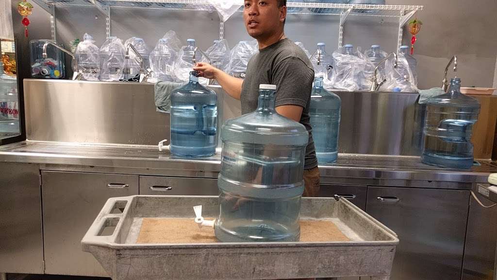 Luong Hao Drinking Water | 1700 W Valley Blvd B, Alhambra, CA 91803 | Phone: (626) 282-6131