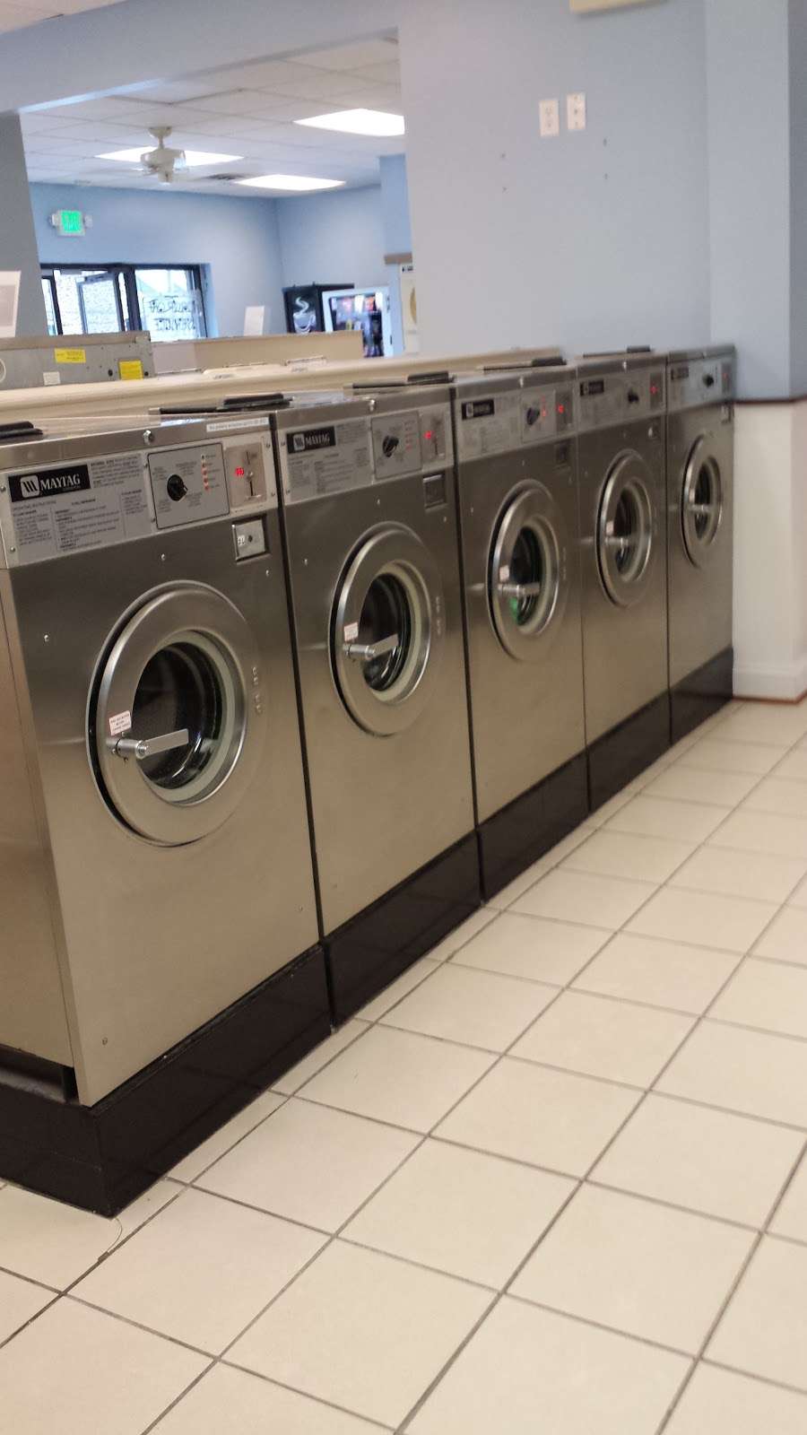 The Wash Factory Laundromat | 1334 West Chester Pike, West Chester, PA 19382, USA | Phone: (610) 436-9274