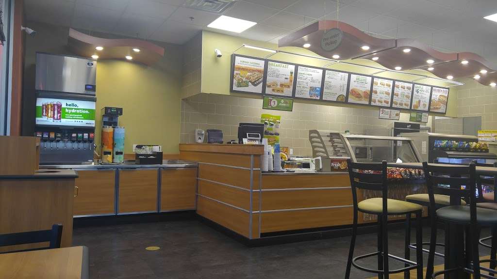 Subway | 116 W Parkerville Rd, DeSoto, TX 75115, USA | Phone: (972) 920-5552