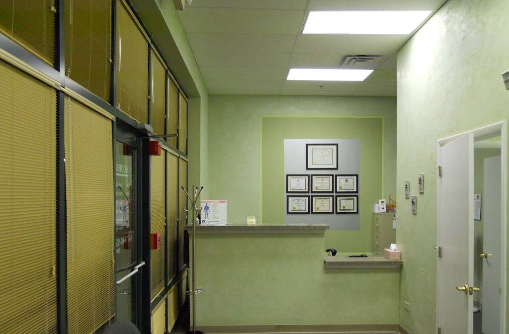 Milrud Medical Center | 1829 S Cedar Lake Rd, Round Lake, IL 60073, USA | Phone: (847) 740-9200