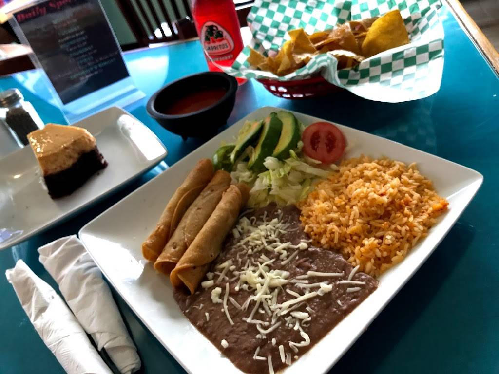 Silvia’s Authentic Mexican Cuisine | 2345 N Broadway Ave, Wichita, KS 67219, USA | Phone: (316) 226-4067