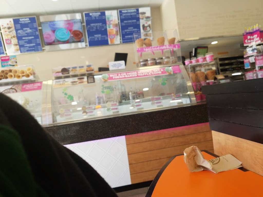 Baskin Robbins | 699 Avalon Drive, Wood-Ridge, NJ 07075