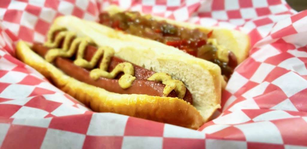 Wills Doggn It deli and market | 1301 Spencer Mountain Rd, Gastonia, NC 28054, USA | Phone: (704) 479-1395