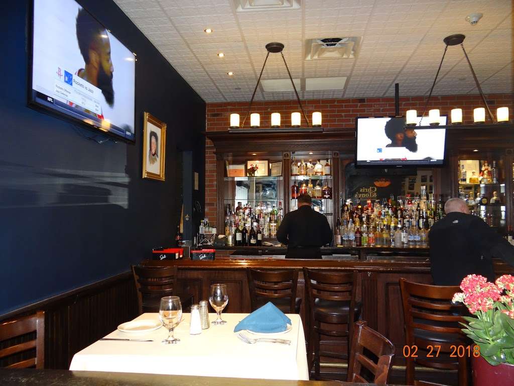 Chris & Tony’s | 352 Jericho Turnpike, Syosset, NY 11791 | Phone: (516) 496-1011