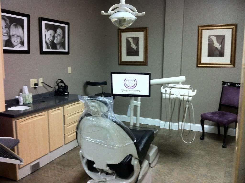 Eastwood Dental | 1549 S Alafaya Trail #300, Orlando, FL 32828, USA | Phone: (407) 269-8658