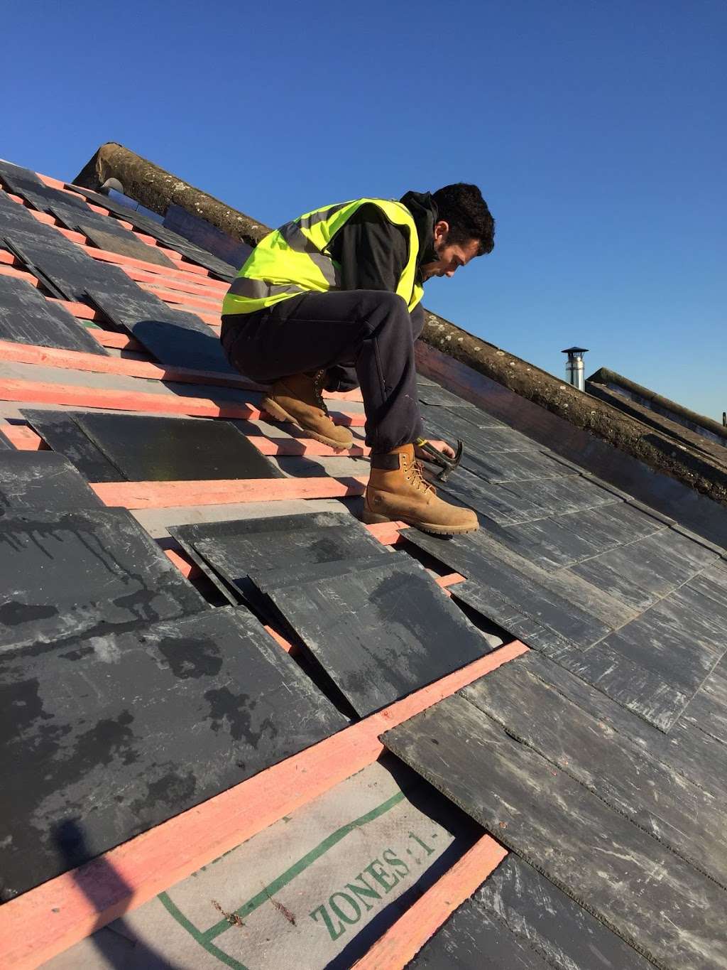 Roofers Of London | Suite Z, 18-36 Wellington Street, London, England, SE18 6PF, 2 ground floor block, 18-36 Wellington St, Woolwich, London SE18 6PF, UK | Phone: 07967 364364