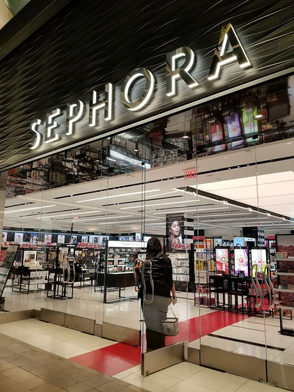 SEPHORA | 800 Boylston St Space 157, Boston, MA 02199 | Phone: (617) 262-4200