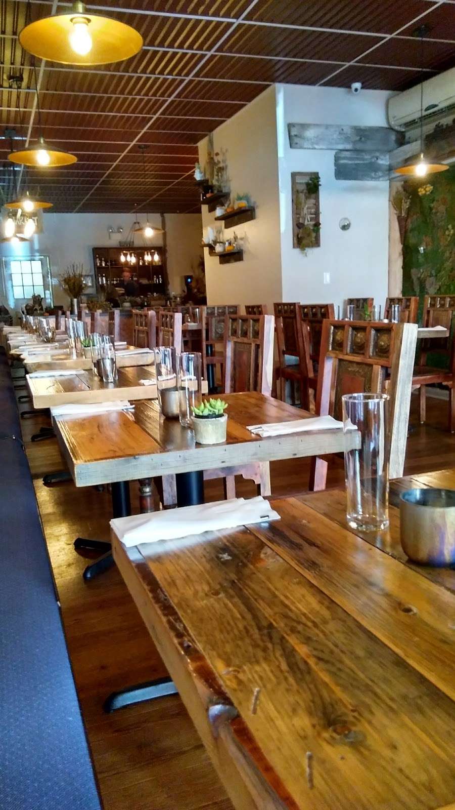 Lotus Farm To Table | 112 W State St, Media, PA 19063, USA | Phone: (610) 565-5554