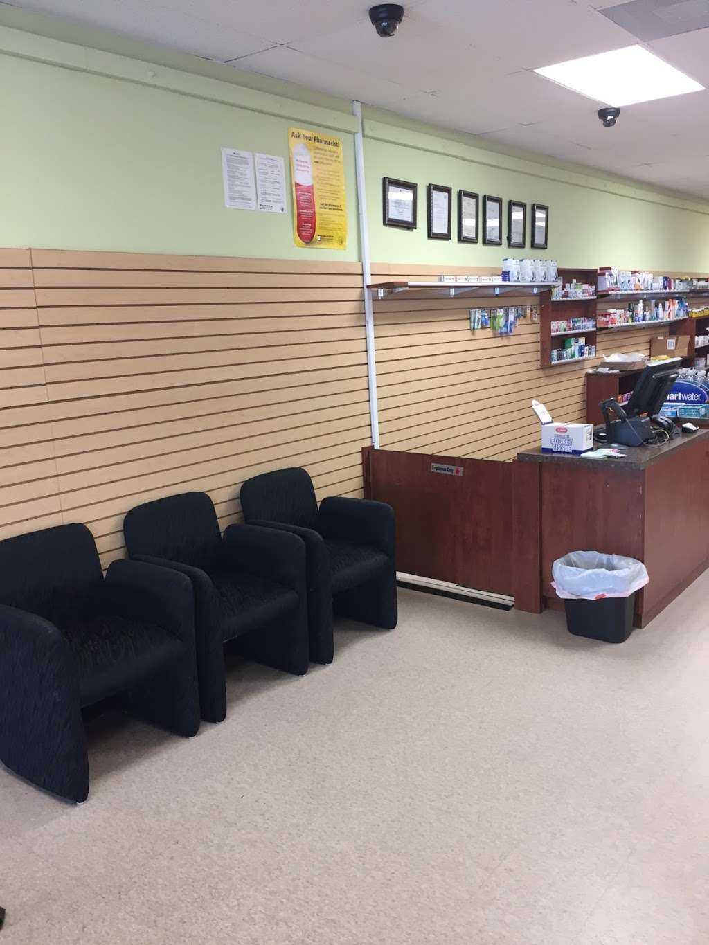 North Oaks Pharmacy | 1014 E Avenida De Los Arboles, Thousand Oaks, CA 91360, USA | Phone: (805) 241-0935