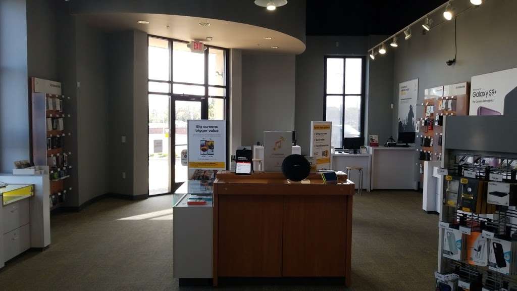 Sprint Store | 14753 Hazel Dell Xing Ste 900, Suite 900, Noblesville, IN 46062, USA | Phone: (317) 569-1373