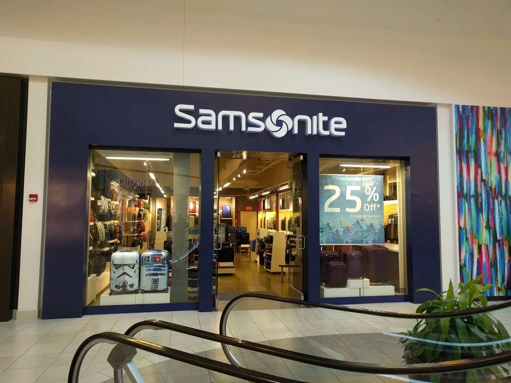 samsonite outlet near me